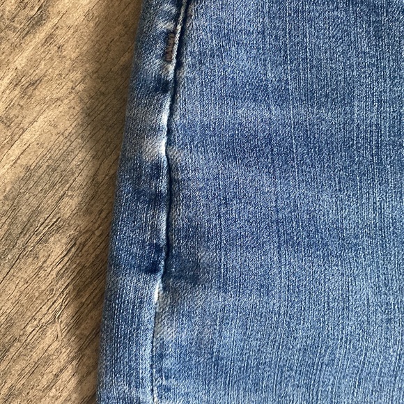 Lee Classic Fit Straight Leg Woman’s Jeans - Picture 3 of 16